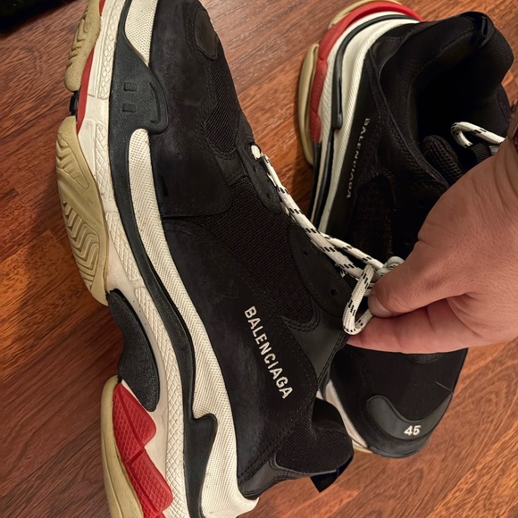 Balenciaga Triple S Black and Red first version. Worn less than ten times. Sz 45 - Picture 4 of 7